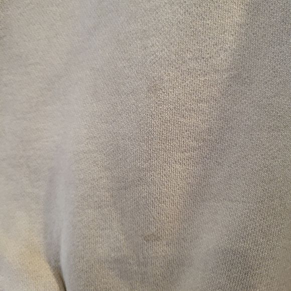 Cropped aritzia sweatshirt - Picture 4 of 4